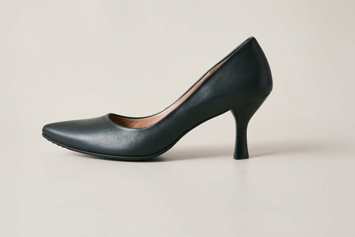 株式会社ラボ・キゴシ RABOKIGOSHI works | プレーンパンプス